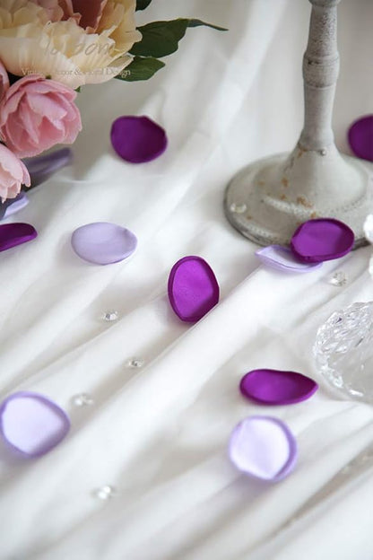 Floroom 300pcs Rose Petals Purple Lilac Fake Faux Silk Flower Petals for Wedding Flower Girl Basket Aisle Scatter Dinner Table Centerpieces Party Confetti Bridal Shower Romantic Night Decoration