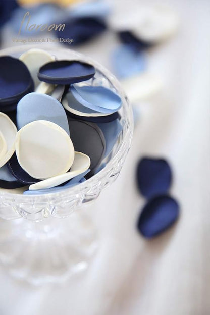 Floroom 500pcs Rose Petals Dusty Blue Navy Faux Silk Flower Petals for Wedding Flower Girl Basket Aisle Scatter Dinner Table Centerpieces Party Confetti Decoration Romantic Night Home Decor