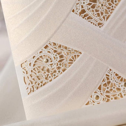 Hosmsua 5.12x7.2 50PCS Blank Wedding Invitations Kit Laser Cut light Gold Hollow Foil Flora Lace Sleeve Pocket with Envelopes for Quinceanera Wedding Invitation