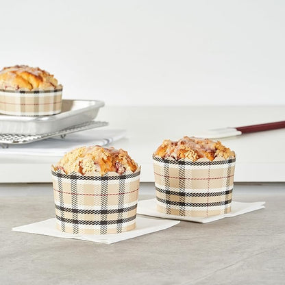 Panificio 10 Ounce Cupcake Wrappers, 200 Scalloped Baking Cups - Oven-Ready, Greaseproof, Plaid Paper Cupcake Liners, Disposable, For Birthdays, Baby Showers, Or Weddings - Restaurantware