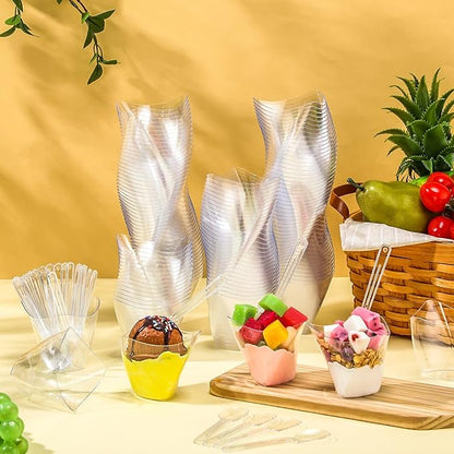 Honeydak 150 Pcs Plastic Dessert Cups without Lids 4.5 oz with Spoons Mini Clear Disposable Trifle Mousse Dessert Cups Triangular Parfait Appetizers Tumbler Pudding Fruit Serve for Party
